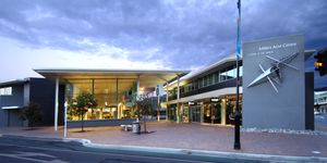 넬슨 i-SITE(Millers Acre Centre)