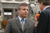 인터뷰는 여러 취재 수단 중의 하나이다.