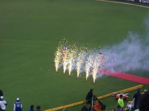 20대20 경기는 타자가 경기장으로 뛰어나가는 등 흥미진진한 장면을 연출할 수 있다.