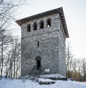 로마 탑 (복원) at 리메스 – 타우누스 / 독일