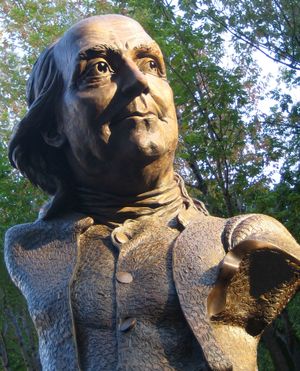 제임스 페니스턴 작, 벤저민 프랭클린 흉상 Keys To Community