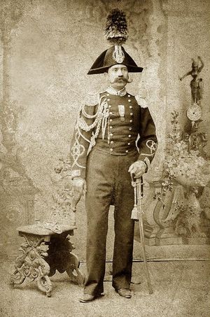 약 1875년경 카라비니에리 사진. '이탈리아 독립 훈장'을 착용하고 있는 것으로 보아 리스토리멘토(이탈리아 통일) 참전 용사임을 알 수 있다.