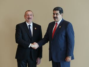 2019년 10월 25일 아제르바이잔의 대통령 일함 알리예프와 베네수엘라의 대통령 니콜라스 마두로