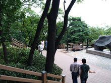 한마당과 미나스티리스를 이어주는 138계단