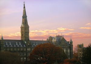 해일리 홀(Healy Hall)의 일몰 모습
