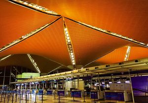 KLIA 1터미널의 체크인 카운터