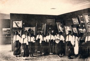 문화 통치 정책의 일환으로 창설된 제1회 조선미술전람회(1922)