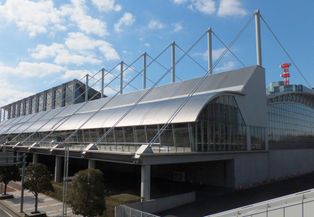 2019년 일본 공연이 열렸던 [[마쿠하리 멧세]] 국제 전시장 9-11 홀 ([[지바현]][[지바시]][[미하마구]])