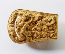 낙랑 시대 유물로 추정되는 금 허리띠 장식(국보 제89호 금제교구)