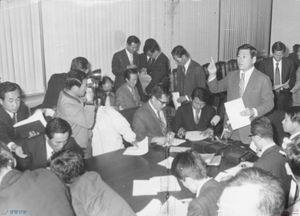 10월 유신을 발표하고 있는 당시 김성진 청와대 대변인