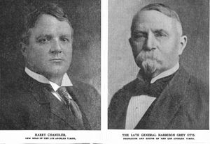 1917년 8월의 해리 챈들러와 해리슨 그레이 오티스