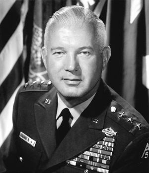 존 H. 마이켈리스 중장