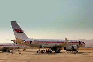 투폴레프 Tu-204 항공기(고려항공) 순안국제공항