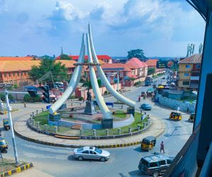 아지키웨/DMGS 로터리, 오니차