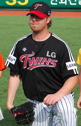 2010년 LG 트윈스 시절의 필 더마트레