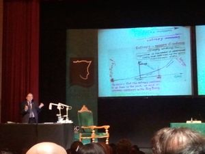 펜로즈는 산티아고 데 콤포스텔라 대학교에서 폰세카상(Fonseca Prize)을 수상했다.