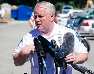 8월 14일, 2014년 뉴스 컨퍼런스에서 퍼거슨 경찰서장 Tom Jackson