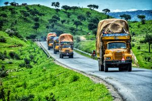 2019년, 제벨 마라 근처를 지나는 트럭