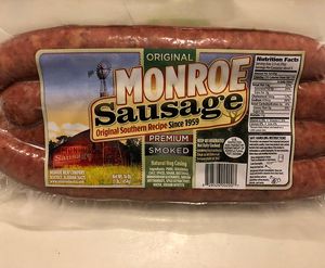 Monroe Sausage에서 천연 돼지 창자를 사용한 모습