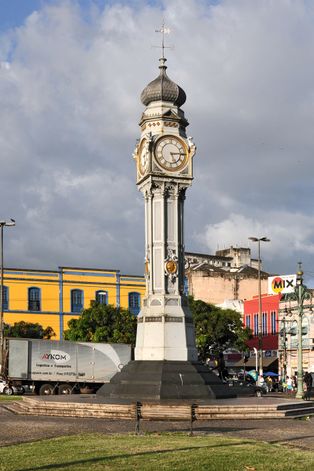 [[시케이라 캄푸스 광장]]