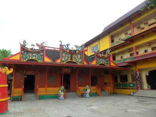 수치 누라니 중국 사원