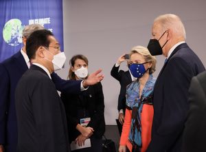 2021년 11월 기시다 총리와 조 바이든 미국 대통령