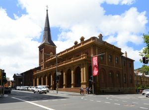 뉴사우스웨일스주 대법원은 오스트레일리아에서 가장 최초로 설립된 3개 법원 중 하나이다.