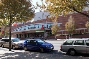 리아쿠라스 센터 (Liacouras Center)