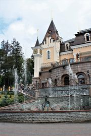 키이우 국립 인형극장(Kyiv Academic Puppet Theatre)