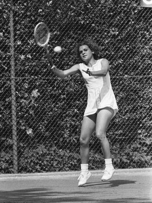 호주 테니스 선수 에본 굴라공(Evonne Goolagong)