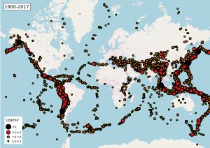 1900년부터 2017년까지 전 세계에서 발생한 규모 M6.0 이상의 지진 진앙을 표시한 지도.