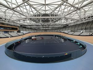 애나 미어스 벨로드롬(Anna Meares Velodrome)에서는 사이클 (트랙) 경기가 열렸다.