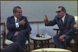 1973년 6월 19일, USS 세쿼이아호의 리처드 닉슨과 레오니드 브레즈네프