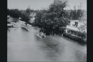 1952년 지진으로 미드웨이 환초가 쓰나미 피해를 입은 모습