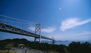 요시마 섬에서 바라본 기타 비산세토 대교