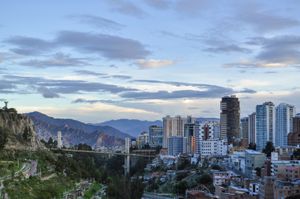 라파스는 볼리비아의 주요 금융 중심지이다