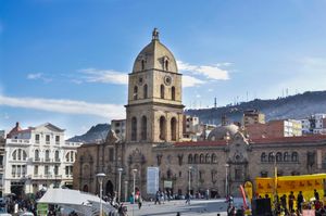 라파스의 산프란시스코 대성당