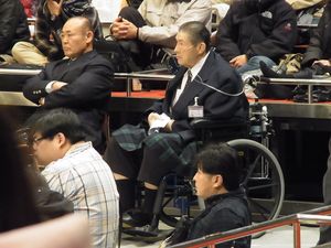 요코즈나 심의 위원회에서의 대호(2011년 12월 23일 촬영)