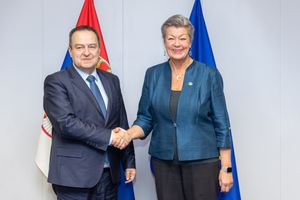 다치치(Ivica Dačić)와 유럽 집행위원 일바 요한손, 2023년 1월 24일