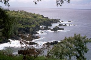 린드버그의 은퇴 후 거주지였던 키파훌루 근처 마우이 해안선.