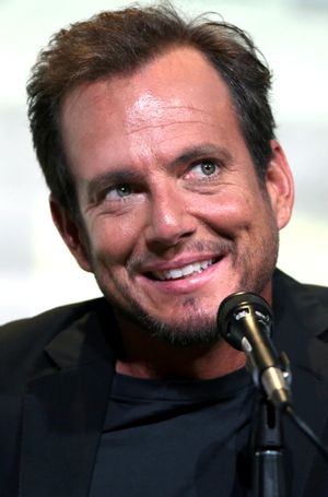 2016년 샌디에고 코믹콘에서 레고 배트맨 무비 홍보 중인 아넷