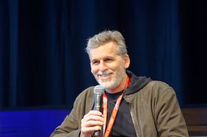 2022년 슈투트가르트 코믹콘(Stuttgart Comic Con Germany)에서의 페르