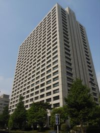 후생노동성이 소재한 중앙합동청사 제5호관