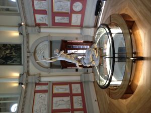 런던대학교 유니버시티 칼리지 런던 플랙스먼 갤러리의 오큘러스 상단을 보여주는 이미지