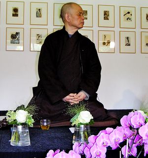 2006년 네덜란드 뷔흐트에서의 틱낫한