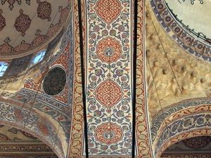 채색 장식의 예