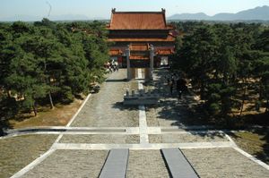 강희제가 묻힌 청동릉의 경릉 침전