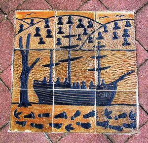 HMS 엔데버호를 묘사한 거리의 타일. 쿡타운. 2005년