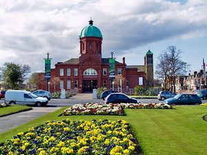 도어먼 박물관(Dorman Museum)