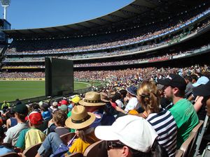 멜버른 크리켓 그라운드의 대규모 관중